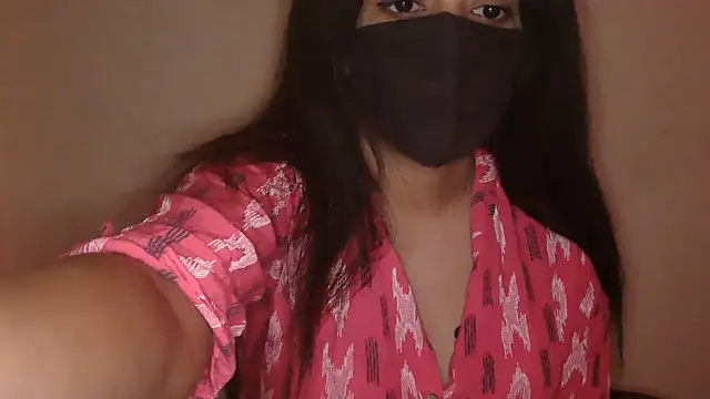 Snapshot of Reddy_Trisha chatting on 11-29-25, 12:57 Reddy Trisha online show from 11-29-25, 12:57