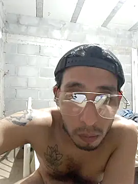 Snapshot of Mikemxss chatting on 05-11-26, 03:01 Mikemxss online show from 05-11-26, 03:01