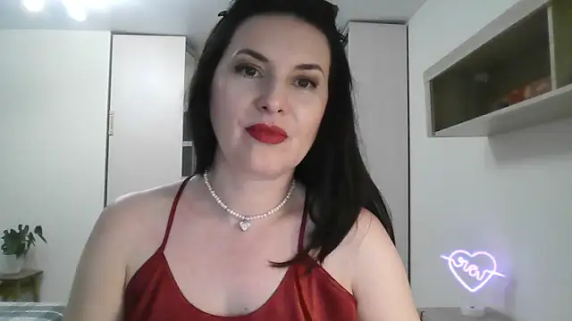 Victoria Glam online show from 01-23-25, 08:02