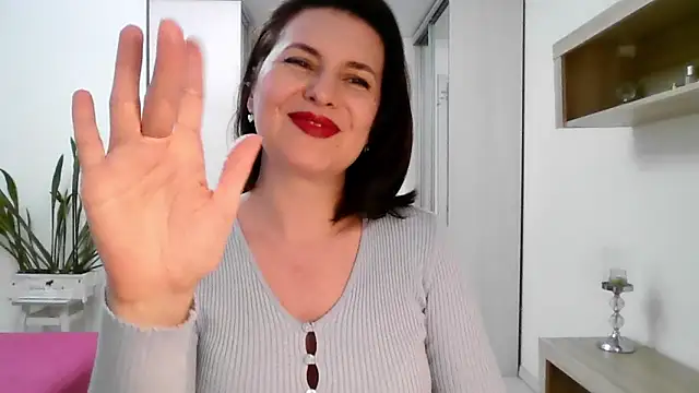 Victoria Glam online show from 03-23-26, 04:11