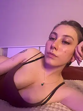 Molli Luv online show from 10-25-25, 03:51