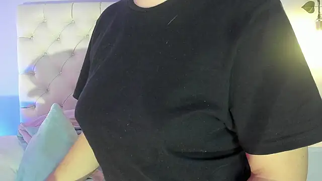 Hannah Jonhson online show from 02-23-25, 03:45