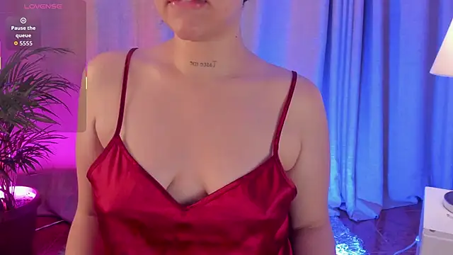 Hannah Jonhson online show from 09-20-25, 04:35