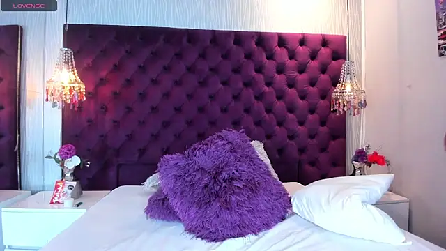 MeganCrow online show from 01-29-25, 04:41