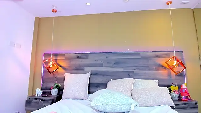 MeganCrow online show from 03-09-25, 09:46