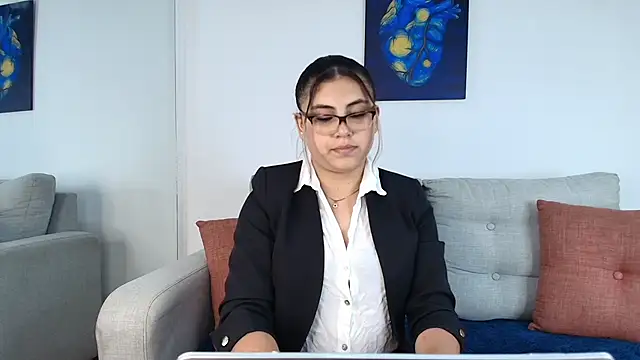 MeganCrow online show from 10-05-25, 11:35