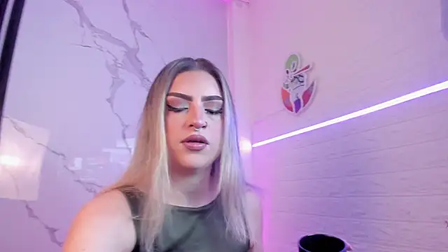 Snapshot of Valka_praskov chatting on 10-11-25, 01:42 Valka praskov online show from 10-11-25, 01:42