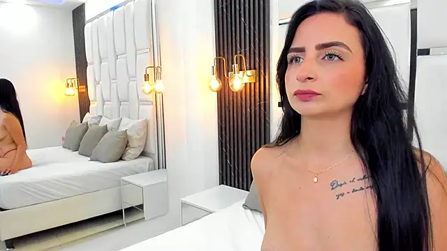 Snapshot of victoria_cambell_ chatting on 02-25-25, 07:25 victoria cambell online show from 02-25-25, 07:25