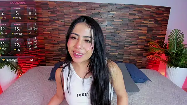 Snapshot of aniie_west chatting on 02-23-25, 05:29 aniie west online show from 02-23-25, 05:29