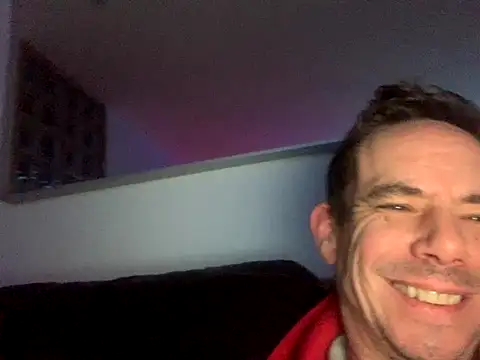 Kenhornu online show from 11-19-25, 11:49