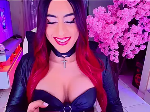 latexgoddes online show from 11-19-25, 10:10