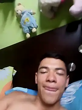 Snapshot of andresiito203 chatting on 02-03-25, 06:24 andresiito203 online show from 02-03-25, 06:24