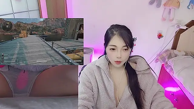 Snapshot of Song_99 chatting on 02-10-26, 01:26 Song 99 online show from 02-10-26, 01:26