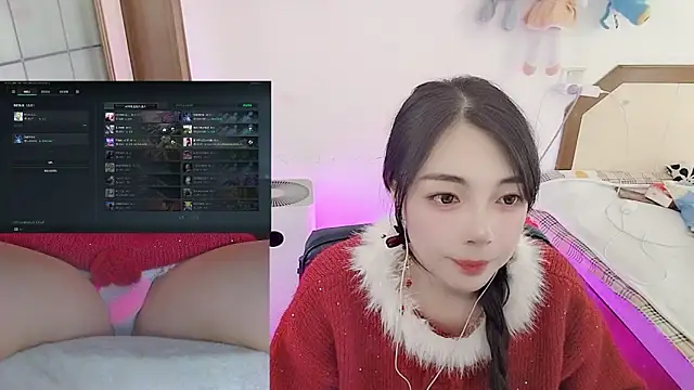 Snapshot of Song_99 chatting on 02-25-26, 05:17 Song 99 online show from 02-25-26, 05:17