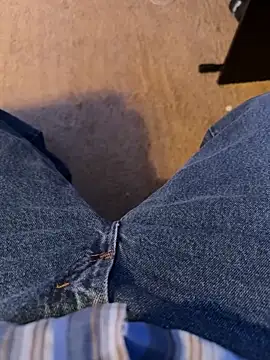 luiriv04 online show from 02-03-25, 01:52