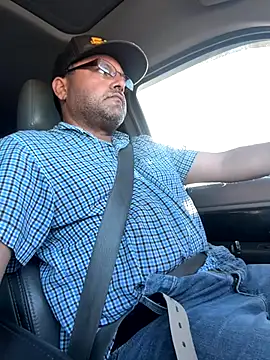 luiriv04 online show from 09-21-25, 11:50