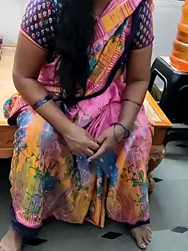 laxmitelugu78 online show from 01-28-25, 04:52