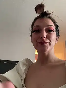 Snapshot of PhattPinxkTaco chatting on 03-02-25, 10:38 PhattPinxkTaco online show from 03-02-25, 10:38