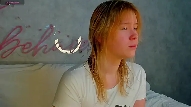 Snapshot of Amy_Kimberlly chatting on 09-17-25, 11:50 Amy Kimberlly online show from 09-17-25, 11:50