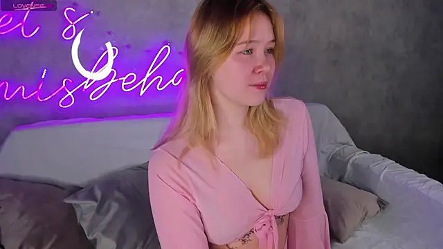 Snapshot of Amy_Kimberlly chatting on 09-22-25, 12:01 Amy Kimberlly online show from 09-22-25, 12:01