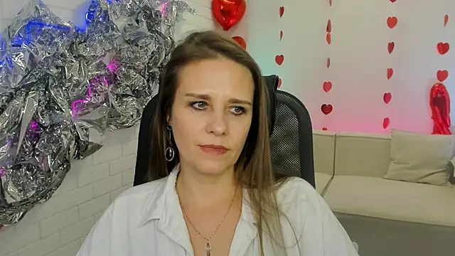 Snapshot of EmiliaBedy chatting on 02-26-25, 08:59 EmiliaBedy online show from 02-26-25, 08:59