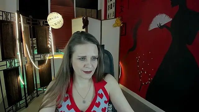 Snapshot of EmiliaBedy chatting on 03-04-25, 09:07 EmiliaBedy online show from 03-04-25, 09:07