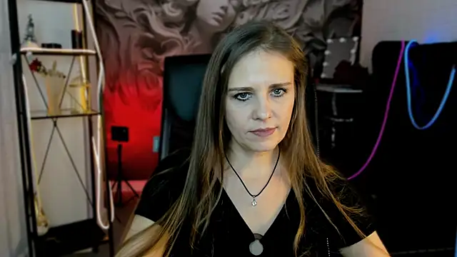 Snapshot of EmiliaBedy chatting on 03-10-25, 10:15 EmiliaBedy online show from 03-10-25, 10:15