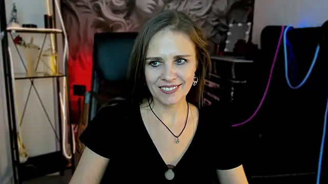 Snapshot of EmiliaBedy chatting on 03-10-25, 01:21 EmiliaBedy online show from 03-10-25, 01:21