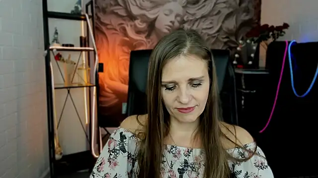 Snapshot of EmiliaBedy chatting on 03-14-25, 11:23 EmiliaBedy online show from 03-14-25, 11:23