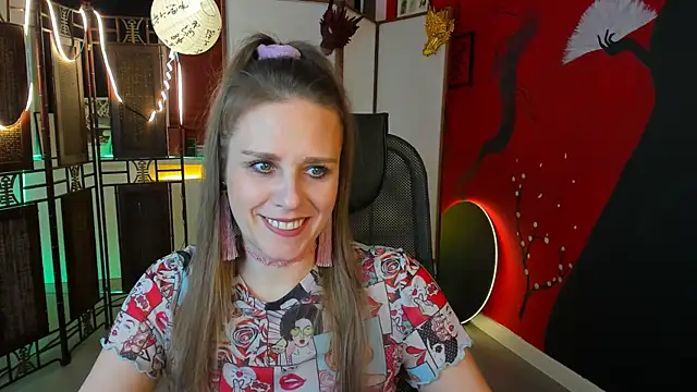 Snapshot of EmiliaBedy chatting on 03-20-25, 09:04 EmiliaBedy online show from 03-20-25, 09:04