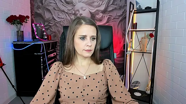 Snapshot of EmiliaBedy chatting on 03-22-25, 09:02 EmiliaBedy online show from 03-22-25, 09:02