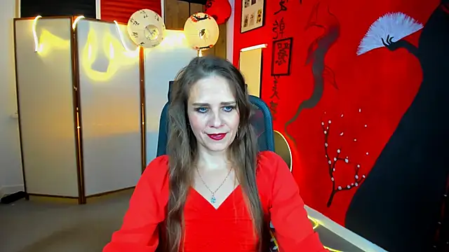 Snapshot of EmiliaBedy chatting on 09-12-25, 05:18 EmiliaBedy online show from 09-12-25, 05:18