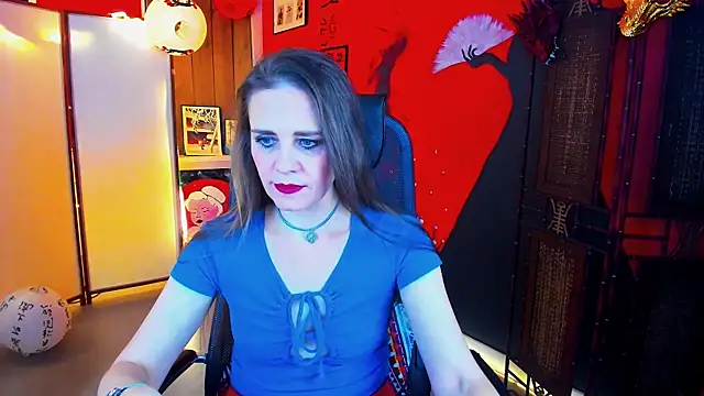 Snapshot of EmiliaBedy chatting on 11-30-25, 05:11 EmiliaBedy online show from 11-30-25, 05:11