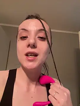 bunnythetailor online show from 01-30-25, 05:49