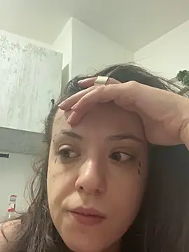 Snapshot of bunnythetailor chatting on 11-27-25, 04:09 bunnythetailor online show from 11-27-25, 04:09