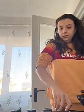 Snapshot of bunnythetailor chatting on 12-14-25, 12:21 bunnythetailor online show from 12-14-25, 12:21