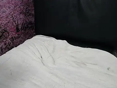 Snapshot of susy_pervertt chatting on 12-15-25, 03:16 susy pervertt online show from 12-15-25, 03:16