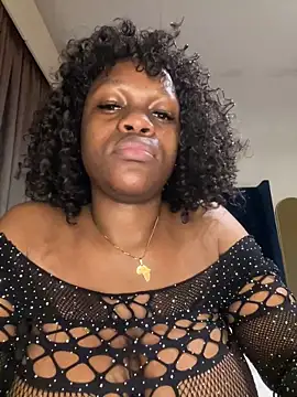 Snapshot of Boneca25 chatting on 02-28-25, 09:44 Boneca25 online show from 02-28-25, 09:44