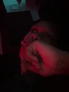 Boneca25 online show from 04-19-26, 10:36