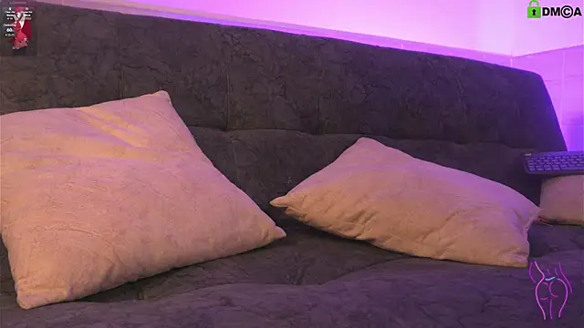 Ximena  1 online show from 11-15-25, 03:04