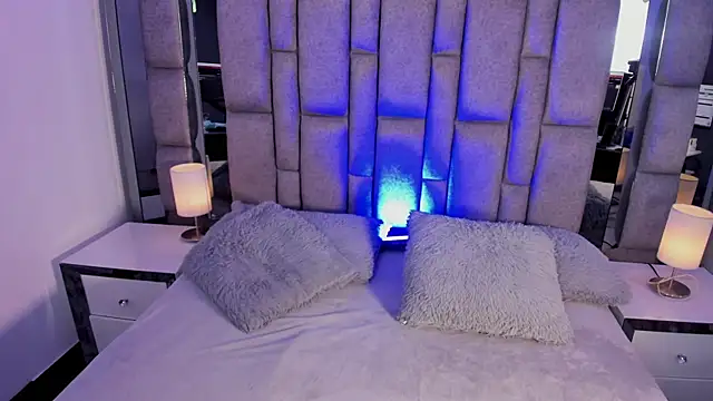 Bonet iris online show from 04-20-26, 07:15