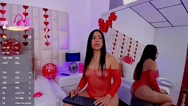 Snapshot of Ariana_rouse chatting on 02-11-25, 04:56 Ariana rouse online show from 02-11-25, 04:56
