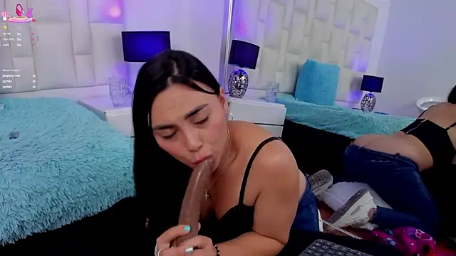 Snapshot of Ariana_rouse chatting on 02-18-25, 11:30 Ariana rouse online show from 02-18-25, 11:30