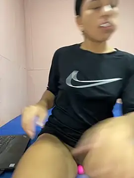 HeatherCobs online show from 11-29-25, 07:39