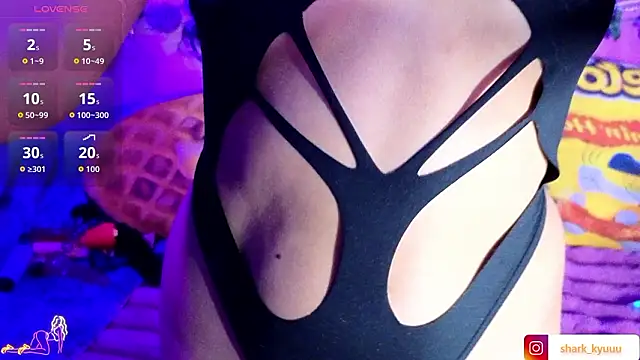 Snapshot of Sharkyu1 chatting on 02-08-26, 04:38 Sharkyu1 online show from 02-08-26, 04:38