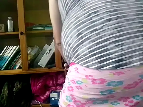 Adrianka online show from 10-20-25, 06:58