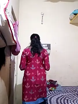 Snapshot of TeluguammayiMahi chatting on 02-18-25, 09:42 TeluguammayiMahi online show from 02-18-25, 09:42