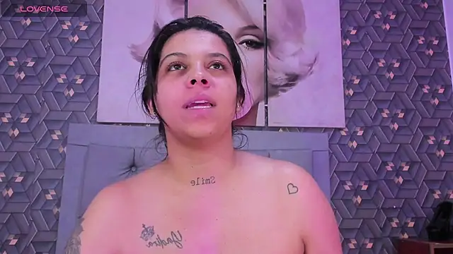 Emily rivera78 online show from 05-15-26, 04:19