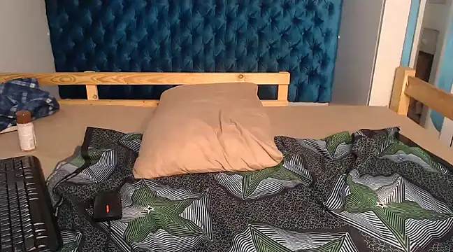 YoungDiva69 online show from 03-10-25, 06:27