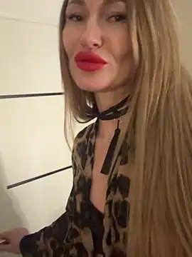 Snapshot of Sweet_Pussy2024 chatting on 02-23-25, 01:21 Sweet Pussy2024 online show from 02-23-25, 01:21